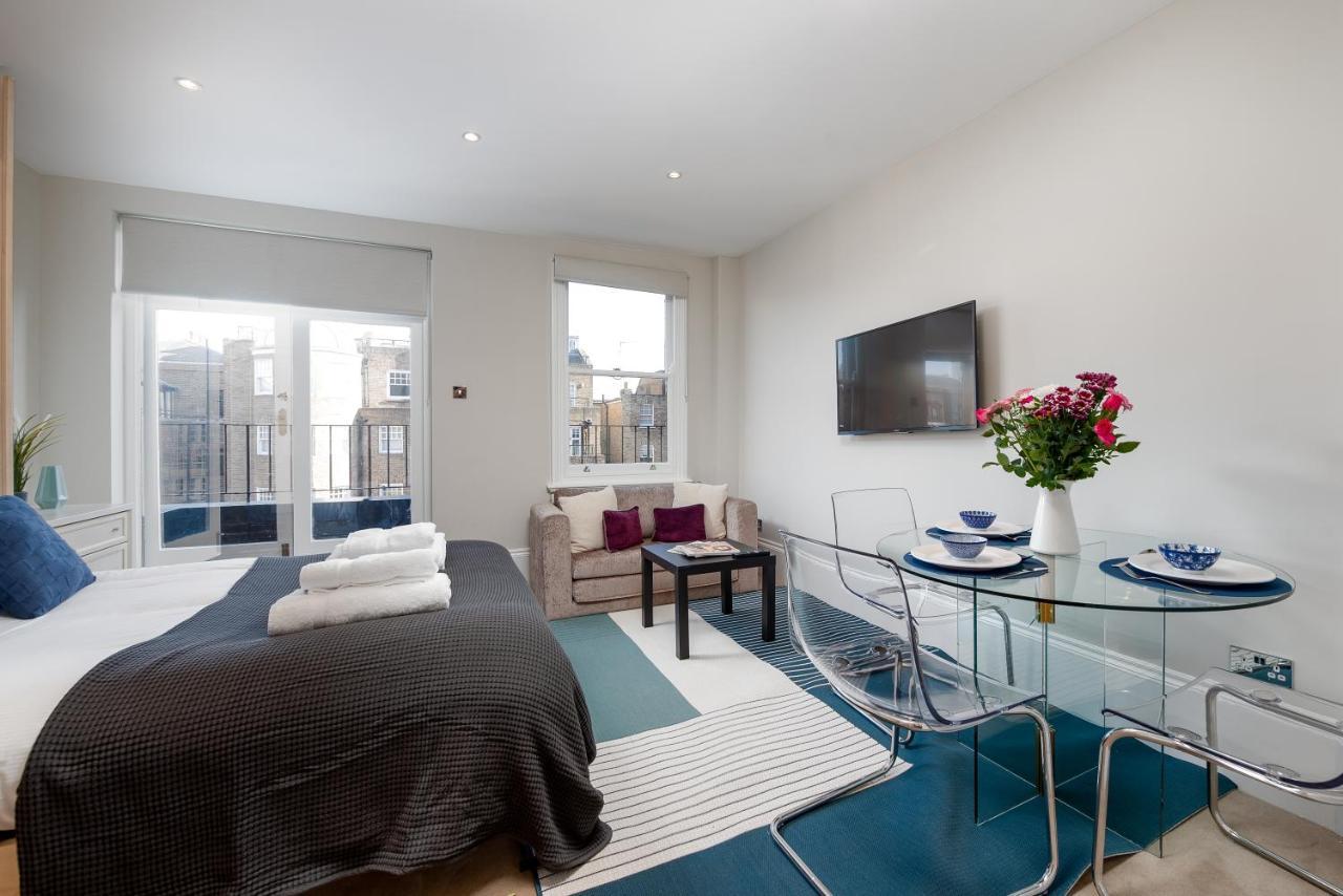 Capital Sloane Street Studio With Balcony London Eksteriør billede